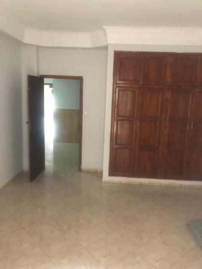 كراء طابق فيلا 4 غرف الجزائر الأبيار