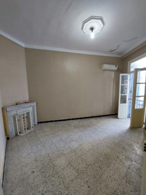 Sell Apartment F2 Alger Bab el oued