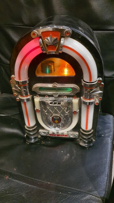 Vintage Radio K7 JukeBox CTX-1015 Collector's Edition Radio 