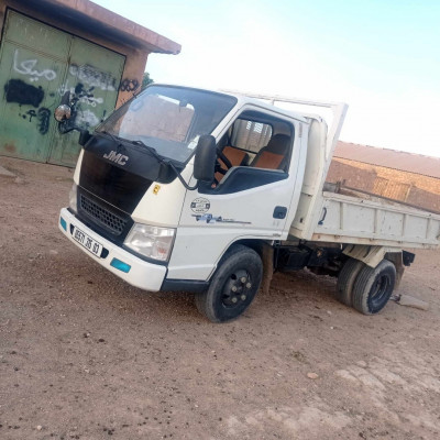 camion-a-banne-jmc-2015-kheneg-laghouat-algerie