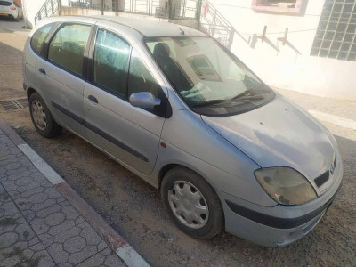 voitures-renault-scenic-2001-annaba-algerie