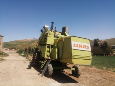 tracteurs-كلاص-آلة-حصاد-1982-djemila-setif-algerie