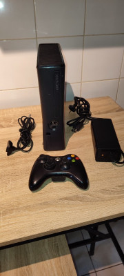 consoles-xbox-slim-tres-bon-etat-bab-ezzouar-alger-algerie