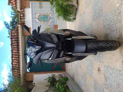 motos-scooters-yamaha-xmax-2020-saoula-alger-algerie