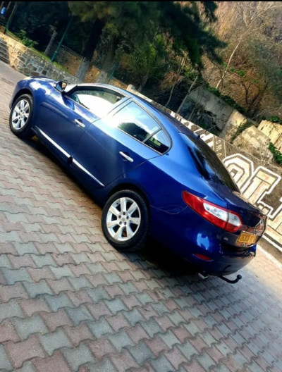 berline-renault-fluence-2012-privilege-bordj-bou-naama-tissemsilt-algerie