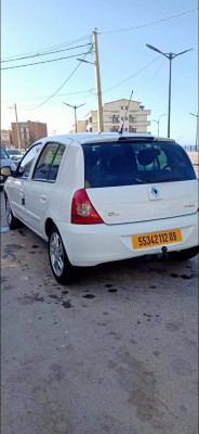 citadine-renault-clio-campus-2012-bye-relizane-algerie