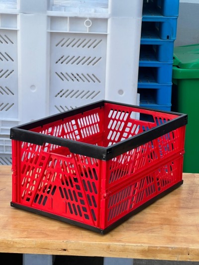 Caisses de stockage pliables ajourées  - صناديـق غذائيـة للتخزيـن قابلـة للطي