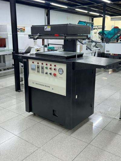 Machine pelliplacage ''SKIN PACK''