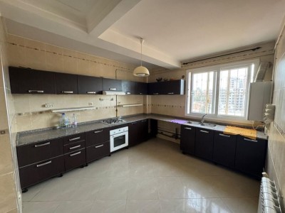 كراء شقة 3 غرف الجزائر العاشور