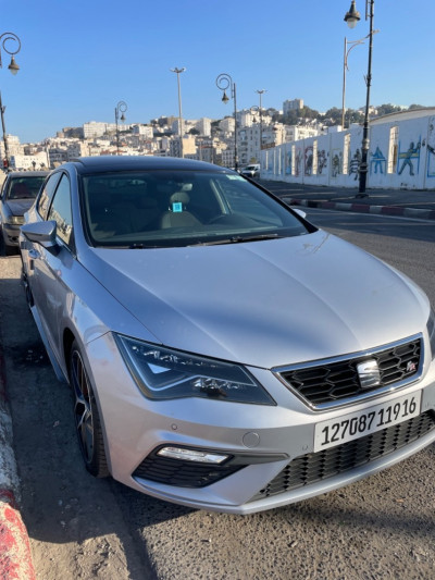 moyenne-berline-seat-leon-2019-fr-alger-centre-algerie