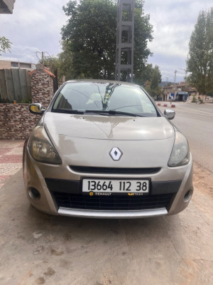 voitures-renault-clio-3-2012-night-and-day-theniet-el-had-tissemsilt-algerie