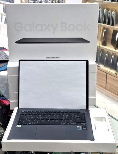 Samsung Galaxy Book Pro i5 1340P 8G 256 SSD 14" 3K AMOLED 120Hz Neuf
