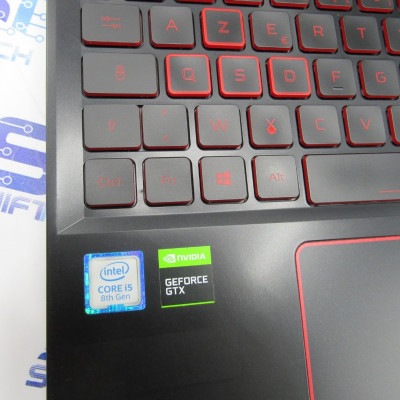 Acer Nitro 5 i5 8Th 8G 512 SSD GTX 1050 3G