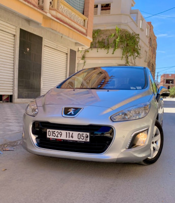 voitures-peugeot-308-2014-sportium-arris-batna-algerie