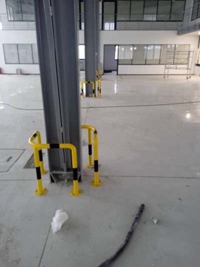 GARDE CORP DE SIGNALISATION / BUTOIR DE PROTECTION 