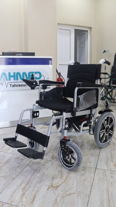 FAUTEUIL ROULANT ÉLECTRIQUE