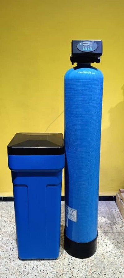 ADOUCISSUER DOMESTIQUE 