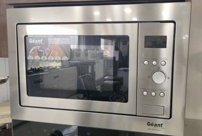 Micro-ondes géant  encastrable 20l inox 