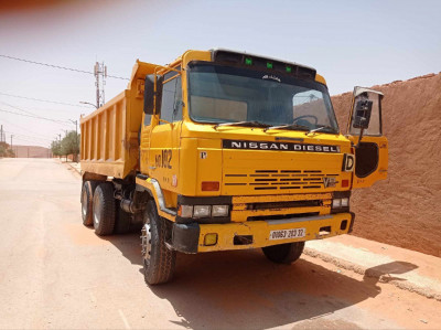 camion-nissan-نيسان-2002-el-bayadh-algerie