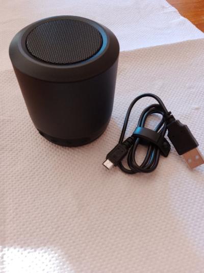سماعات-الأذن-و-أجهزة-الصوت-enceinte-portable-bluetooth-بئر-خادم-الجزائر