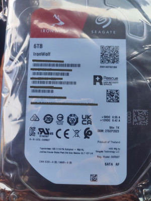 disques-durs-hdd-sata-6to-ironwolf-cheraga-alger-algerie