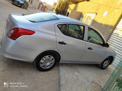 voitures-nissan-sunny-2016-msila-algerie