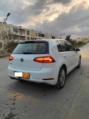 moyenne-berline-volkswagen-golf-7-2019-start-tizi-ouzou-algerie