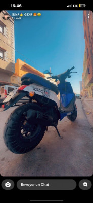 motos-et-scooters-yamaha-bouster-2014-oran-algerie