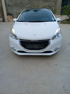 voitures-peugeot-208-2015-allure-bouandas-setif-algerie