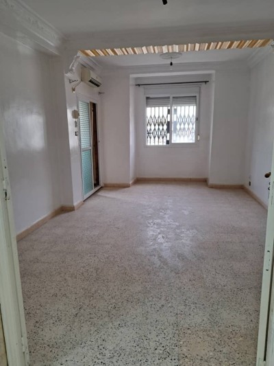 Sell Apartment F5 Annaba Annaba