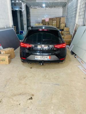 moyenne-berline-seat-leon-2018-fr-el-eulma-setif-algerie