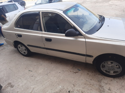 voitures-hyundai-accent-2009-ain-touta-batna-algerie