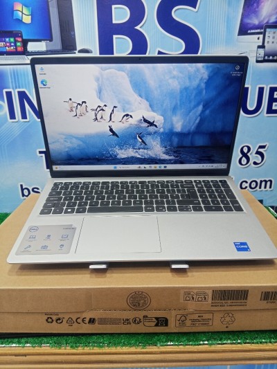 DELL INSPIRON 15 3520 i51235U RAM 16GB 512SSD écran 15.6 full HD jamais utilisé sous emballage 