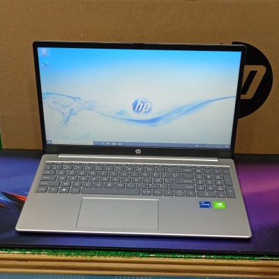   Hp15 i5 1334U RAM 8GB 512SSD écran 15.6. FUL HD NVIDIA GeForce MX 750 2GB  jamais utilisé  