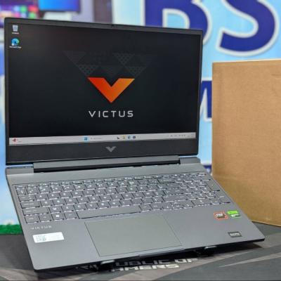 Hp Victus 15 AMD Ryzen 7 8845HS/16Go DDR5/512GB SSD/RTX 4060 08GO/15.6 FHD 144 Hz JAMAIS UTILISÉ