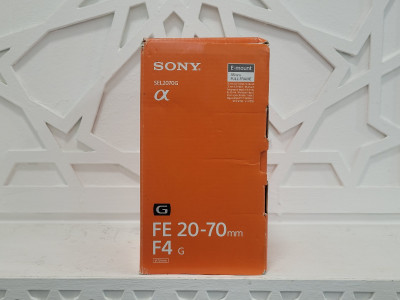 Sony 20-70mm f4 sous emballage jamais utilisé 