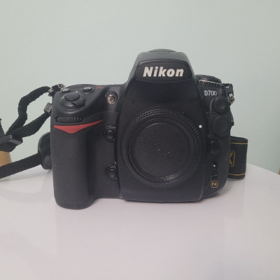 Nikon d700 boîtier nu 8k click