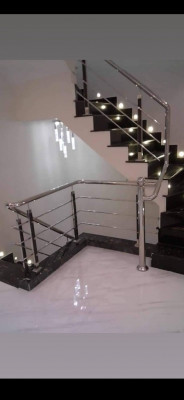 decoration-amenagement-rampe-descalier-garde-de-corps-en-inox-verre-ouled-fayet-alger-algerie