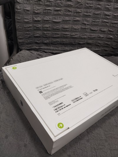 MacBook Air M4 13"(2025) / RAM 24GB/SSD 512GB 