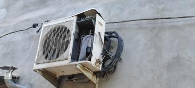 heating-air-conditioning-مكيف-مستعمل-ميديا-24000-midea-ouled-moussa-boumerdes-algeria