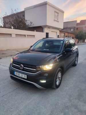 automobiles-volkswagen-tcross-2021-style-batna-algerie