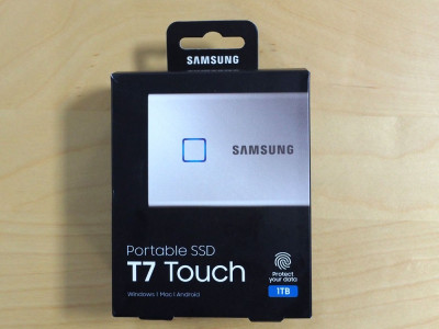 Samsung SSD Portable T7 Touch - 1To - Externe - USB 3.2 Type C - 1050 Mo/S