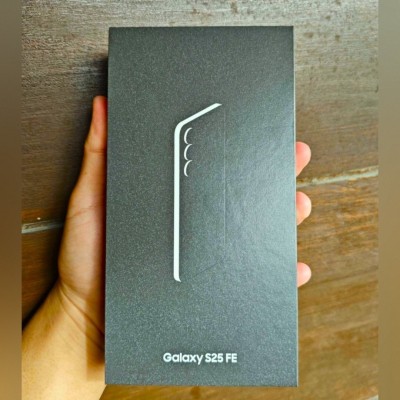 SAMSUNG GALAXY S25 FE 5G - 8GO - 256GO - DUAL SIM - 6.7" AMOLED FHD+ NFC - GALAXY AI - 4900 MAH 