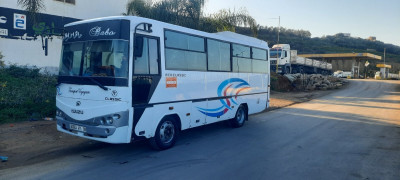 bus-isuzu-classique-2011-blida-algerie