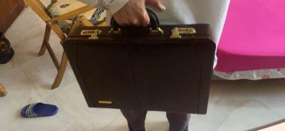 حقائب-سفر-valise-diplomatique-وهران-الجزائر