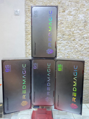 REDMAGIC 8s Pro 12/256GB 🇪🇺