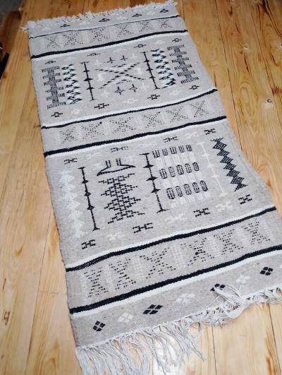 التعبئة-والتغليف-tapis-traditionnel-artisanal-elegance-authentique-de-ghardaia-السحاولة-الجزائر
