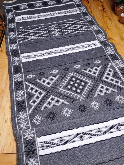 التعبئة-والتغليف-tapis-traditionnel-artisanal-elegance-authentique-de-ghardaia-295-x-072-m-السحاولة-الجزائر