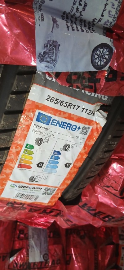 Pneu 265/65R16 powertrac