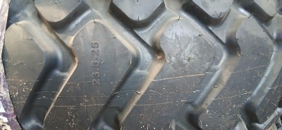 Pneu 23.5-25 tracwell